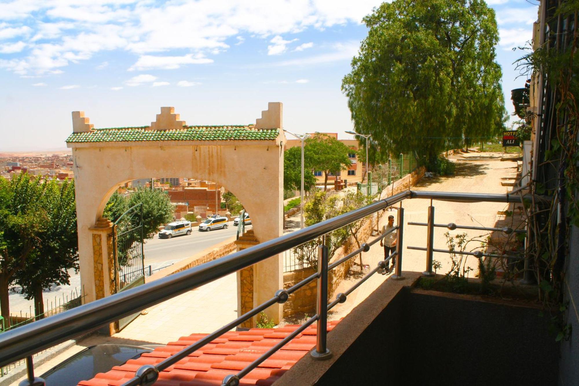 Hotel Restaurant Bougafer Midelt Buitenkant foto